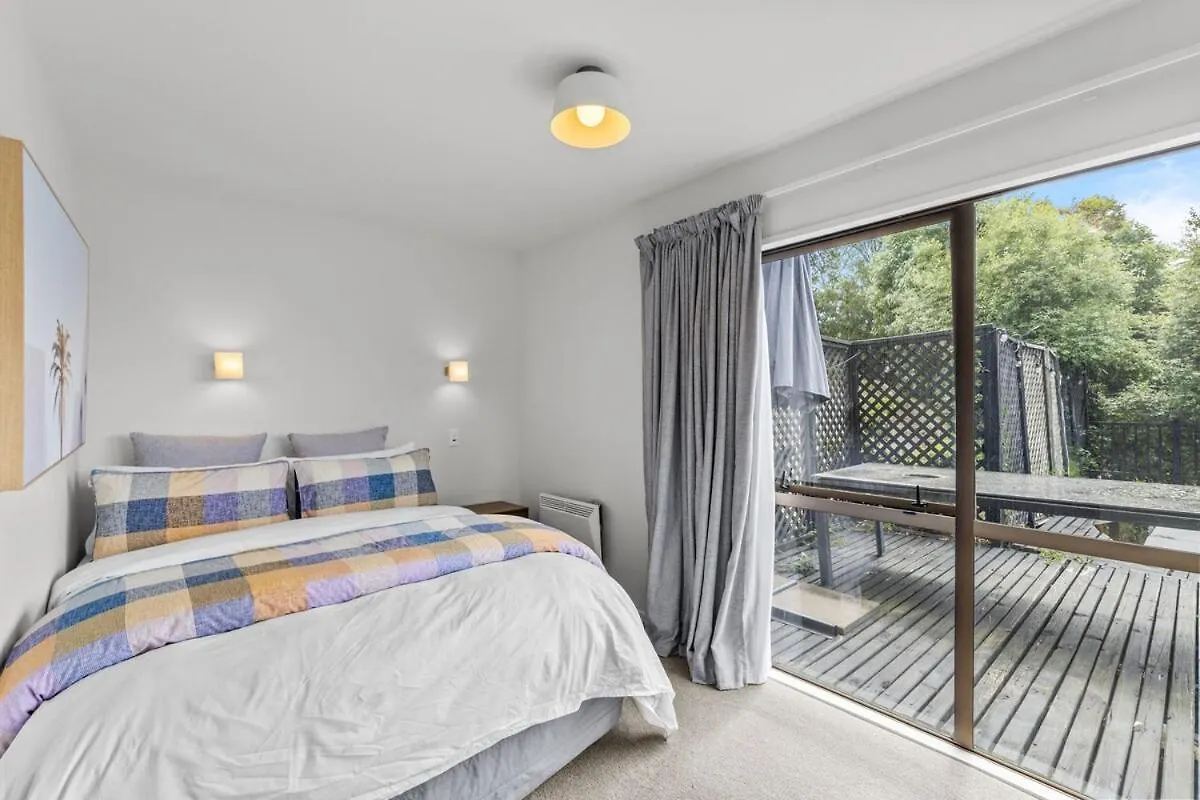 כרייסטצ'רץ' Private Architectural Cashmere Home - Sleeps 6 ניו זילנד